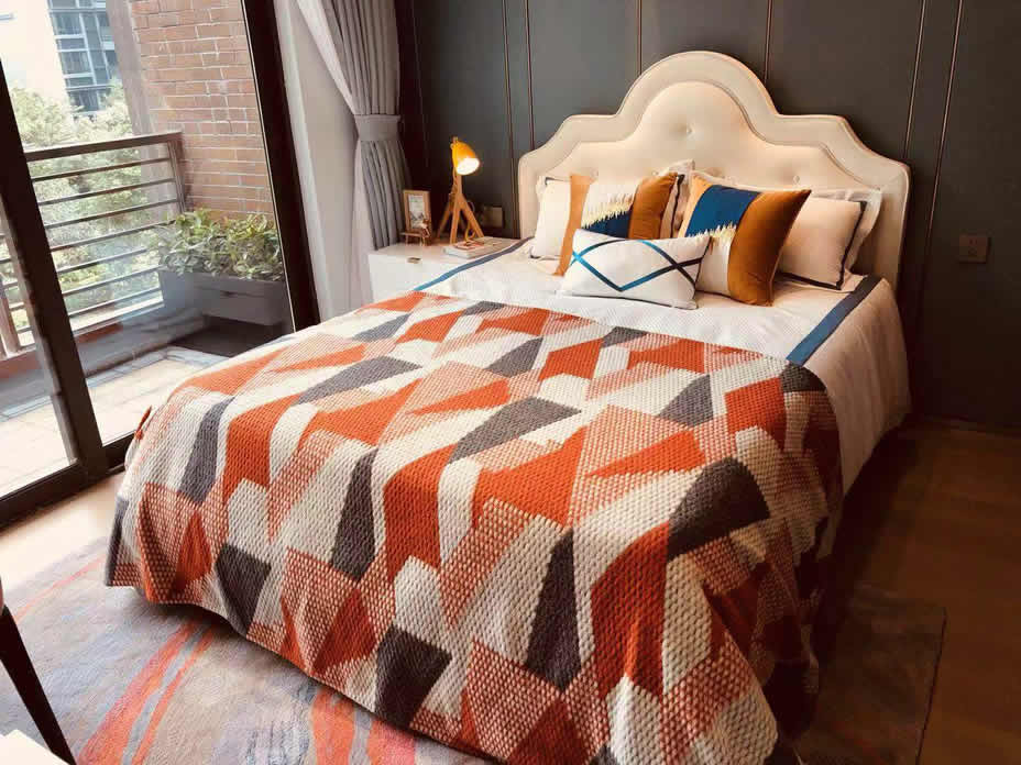 华侨城A4上叠别墅样板间家具定制