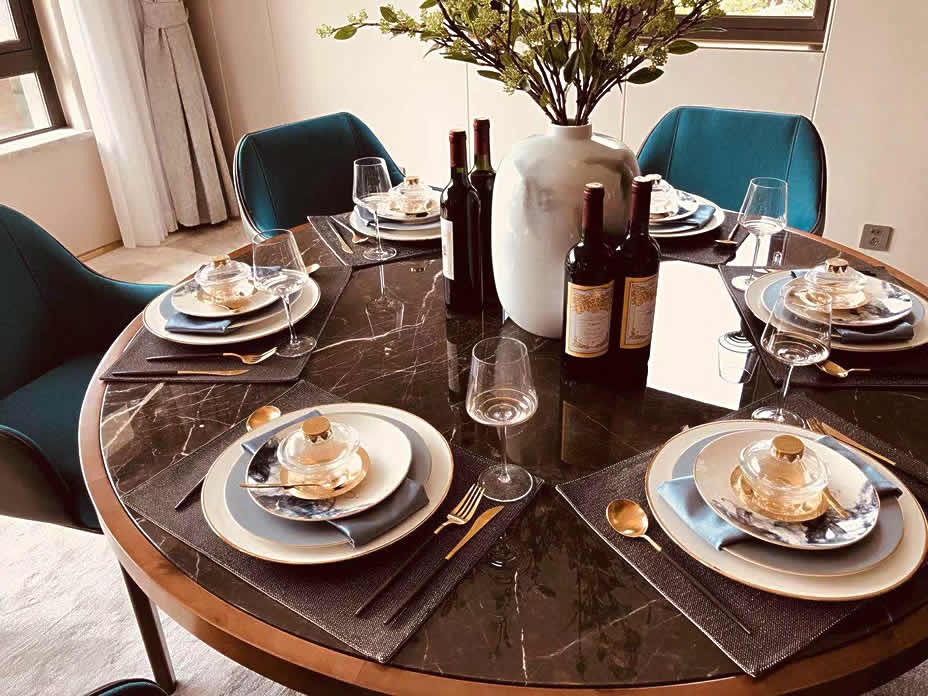 华侨城A4上叠别墅样板间家具定制